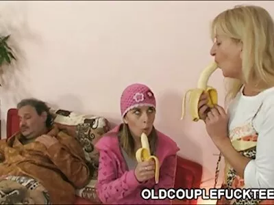 Muschi, die Schwanz saugt Video (Veronica Avluv) reife frauensexfilme